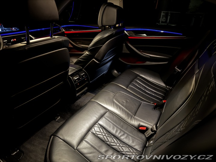 BMW 5 530iX G30 LUXURY Line 2017