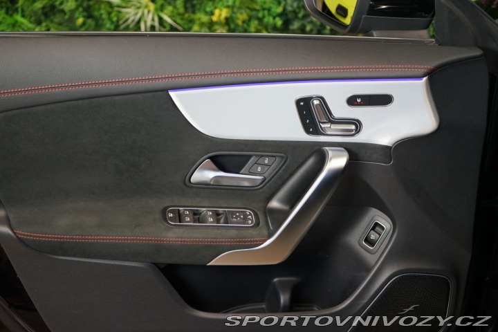 Mercedes-Benz CLA 200d*AMG*CAMERA*ZÁRUKA*BU 2024