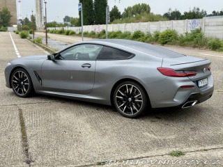 BMW 8 M850i 2023