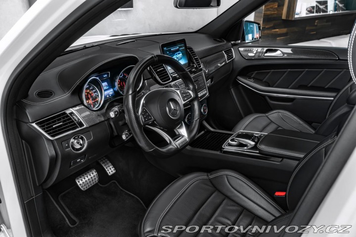 Mercedes-Benz Ostatní modely GLS panorama, tažné, 360° kam 1800