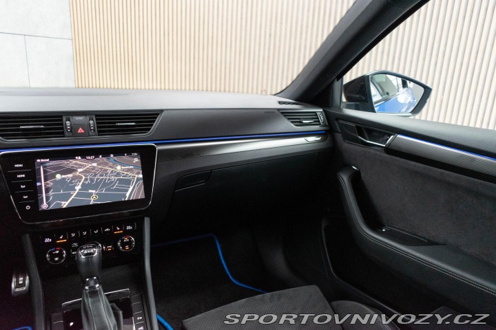 Škoda Superb TSI 206 4x4 SPORTLINE*TAŽ 2021