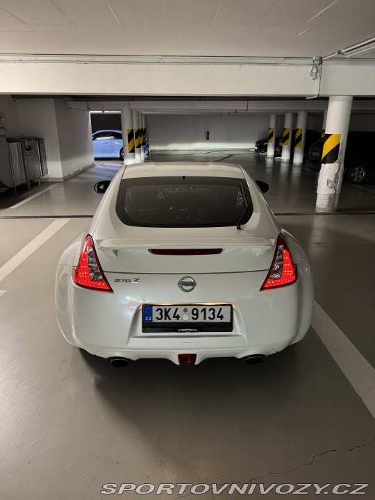 Nissan 370 Z  2010