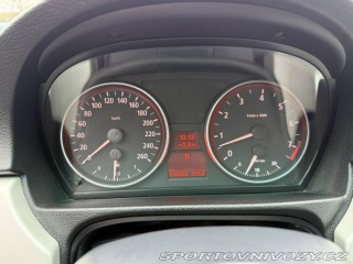 BMW 3 e91 330 xi 2005