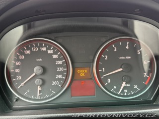 BMW 3 e91 330 xi 2005