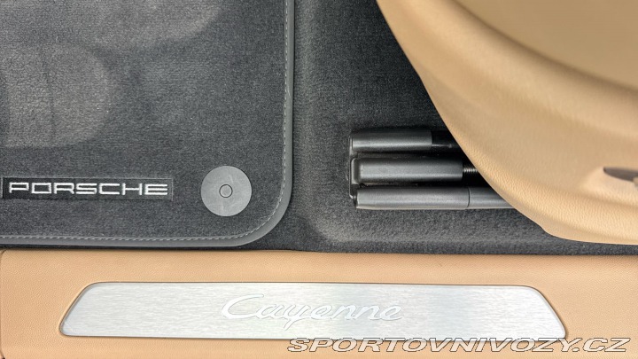 Porsche Cayenne E-Hybrid 2021