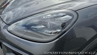 Porsche Cayenne E-Hybrid 2021