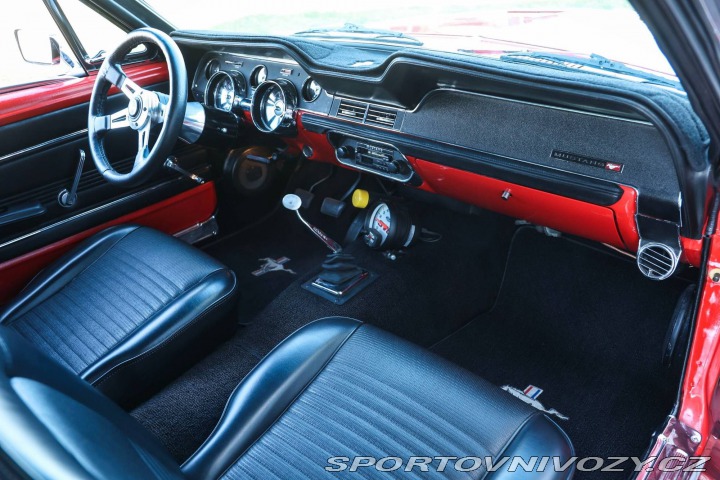 Ford Mustang Fastback 5.0 V8 1967