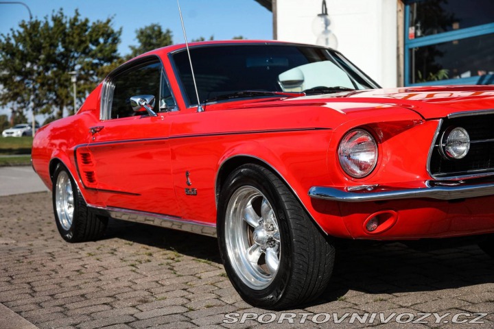 Ford Mustang Fastback 5.0 V8 1967