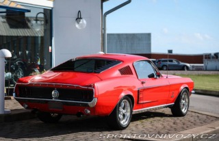 Ford Mustang Fastback 5.0 V8 1967