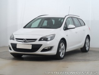 Opel Astra 2.0 CDTI 2013