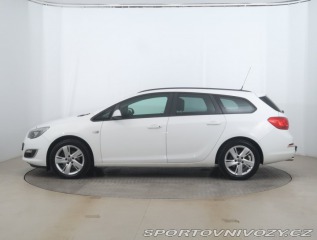 Opel Astra 2.0 CDTI 2013