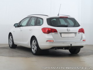 Opel Astra 2.0 CDTI 2013