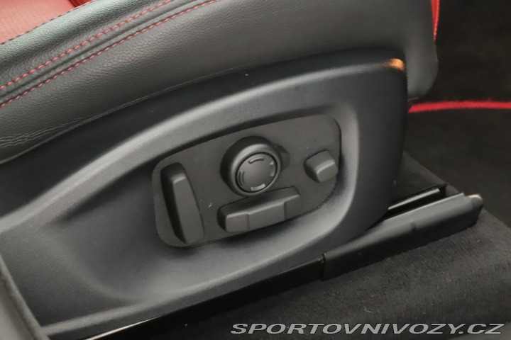 Jaguar F-Pace 30d AWD 2016