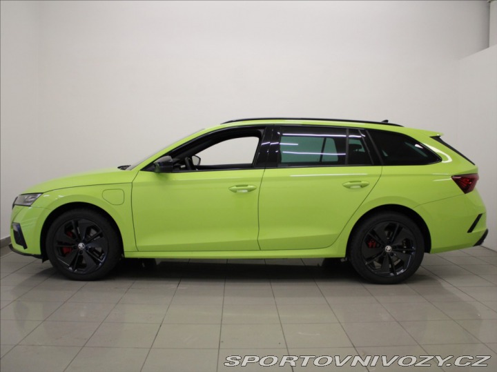 Škoda Octavia RS 1,4 RS PHEV 180kW 4 550 k 2024