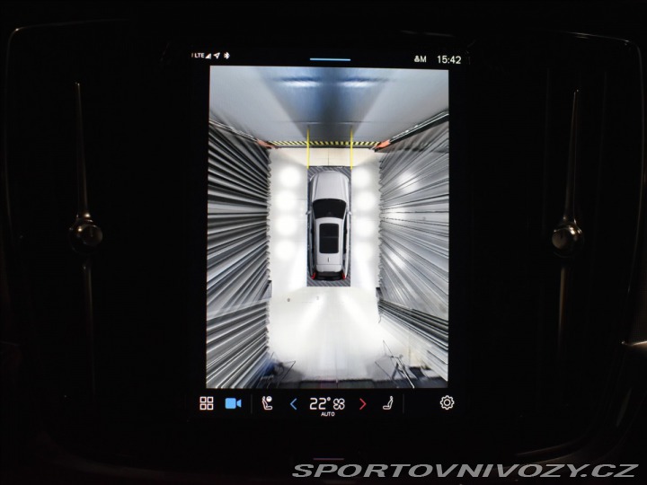 Volvo V90 2,0 T6 AWD PLUS Tažné,BLI 2024