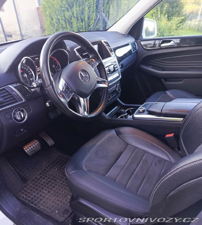 Mercedes-Benz Ostatní modely Třídy M 350 Bluetec 4matic (W166) 2012