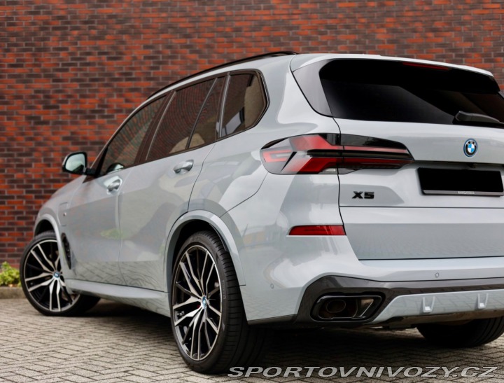 BMW X5 50e xDrive M SPORT | Sky 2023
