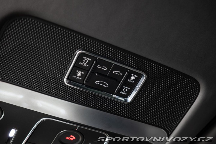 Bentley Flying Spur W12 360/LED/Pano/Ventilov 1800