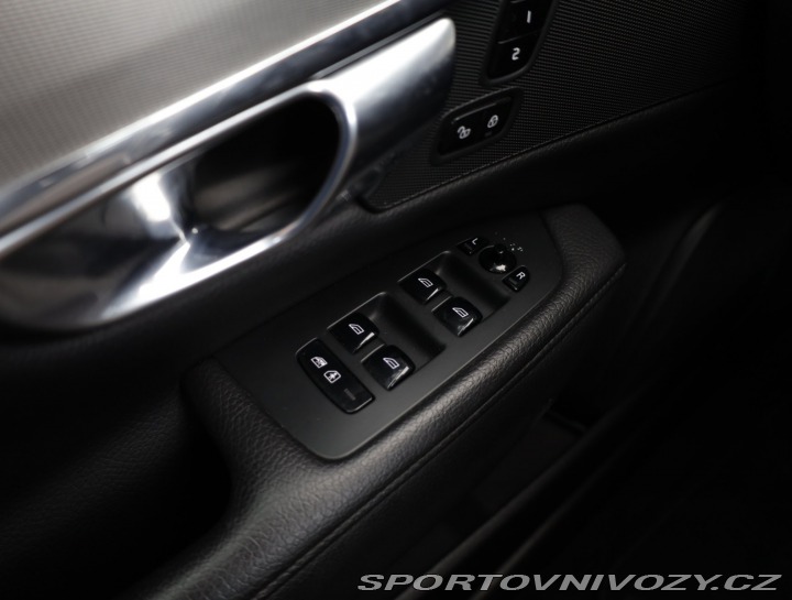 Volvo V90 D5 AWD 2016
