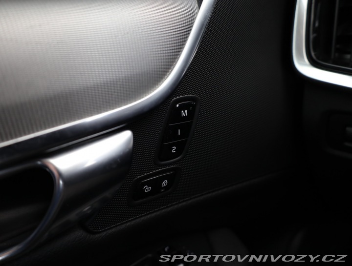 Volvo V90 D5 AWD 2016