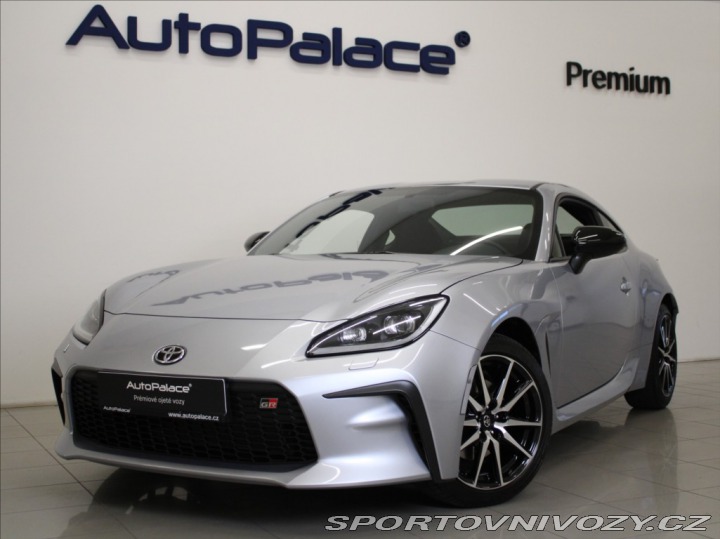 Toyota GR86 2,4 234k. Dynamic 5170 km 2023