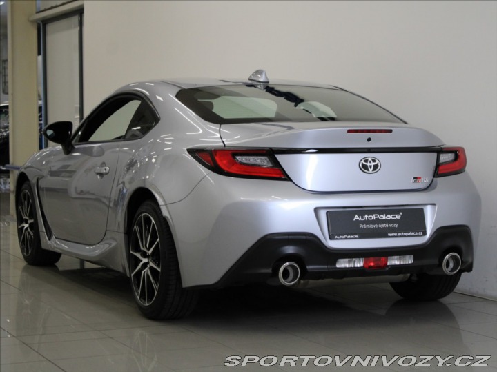Toyota GR86 2,4 234k. 5170 km! Akční 2023
