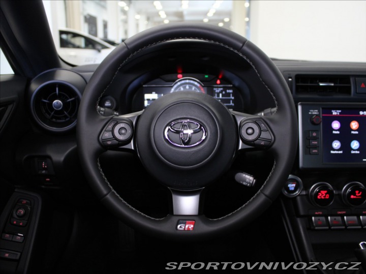 Toyota GR86 2,4 234k. 5170 km! Akční 2023