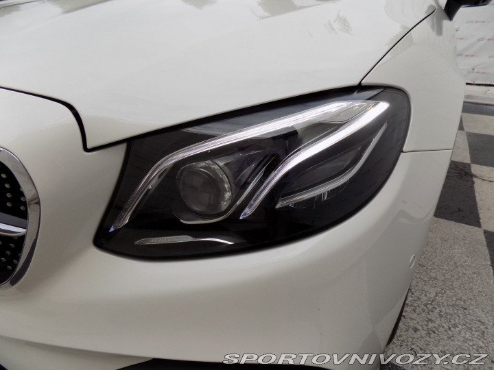Mercedes-Benz E 400d/AMG-Line/4-M/PANO/ 2019