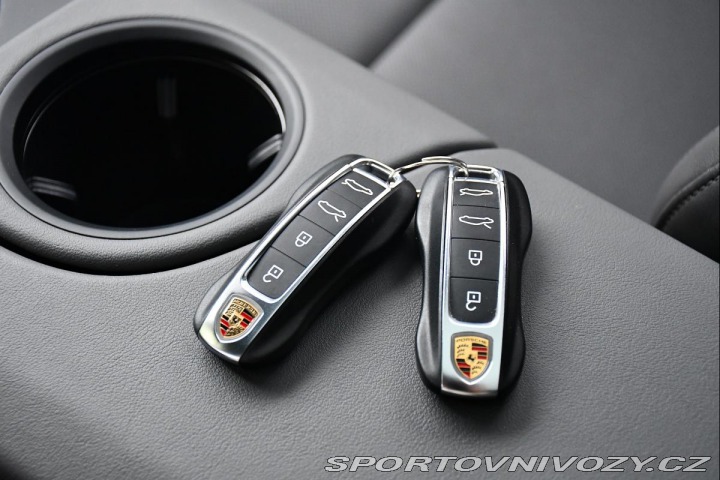 Porsche Taycan 4SCROSS BOSE PANO 1M 2021