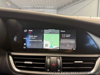 Alfa Romeo Giulia 2.0 Turbo 280k AT8 AWD I 2025