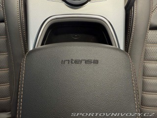 Alfa Romeo Giulia 2.0 Turbo 280k AT8 AWD I 2025