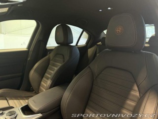 Alfa Romeo Giulia 2.0 Turbo 280k AT8 AWD I 2025