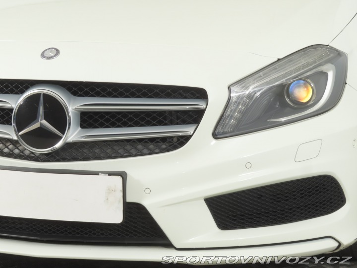 Mercedes-Benz A AMG Line A 180 2015
