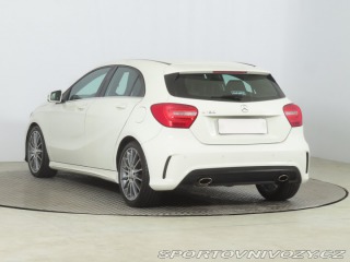 Mercedes-Benz A AMG Line A 180 2015