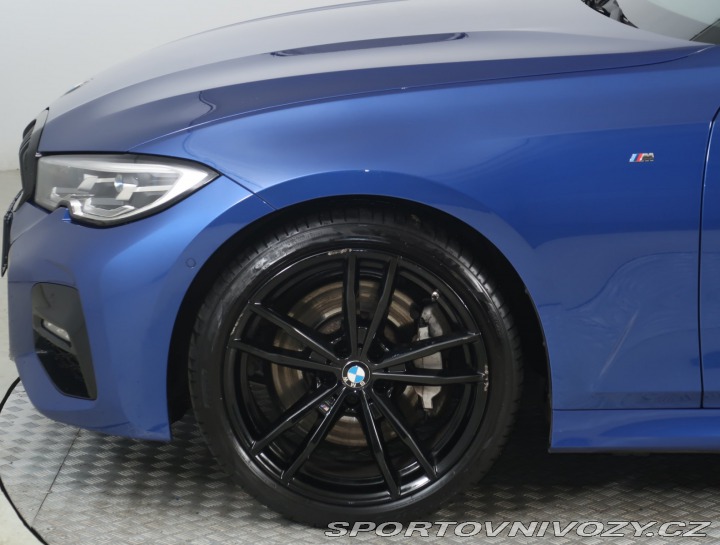 BMW 3 330 i xDrive 2022