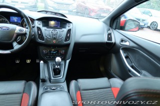 Ford Focus ST 2.0 EcoBoost ST 2012
