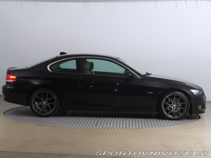 BMW 3 325 i 2006