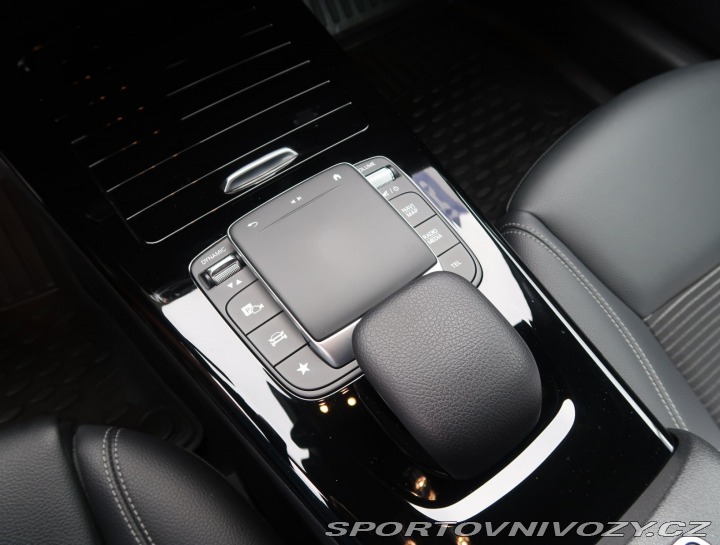 Mercedes-Benz CLA 250 e 2022