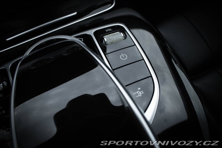 Mercedes-Benz E Kupé 200 A/T 9g / AJ NA 2018