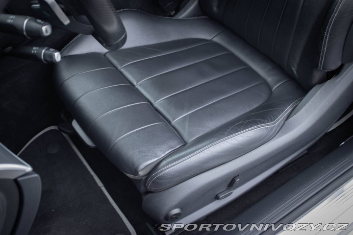 Mercedes-Benz E Kupé 200 A/T 9g / AJ NA 2018