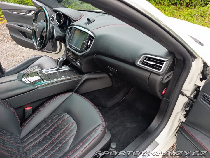 Maserati Ghibli 2016