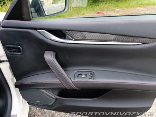 Maserati Ghibli  2016