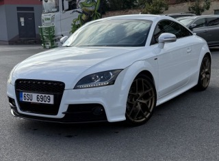 Audi TT 