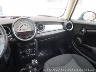 Mini One One 2012