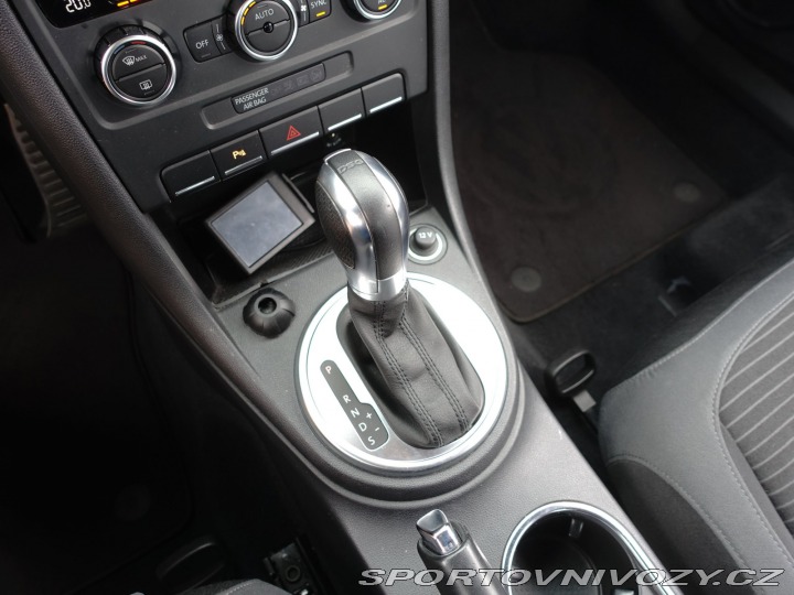Volkswagen Beetle 2.0 TSI 2012