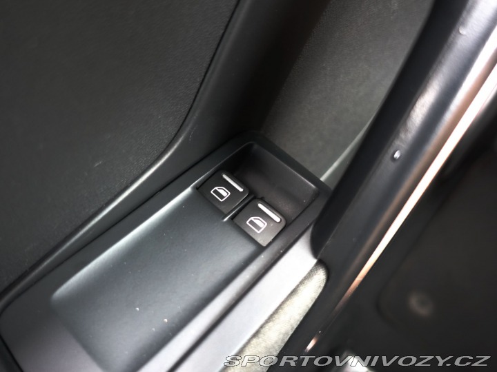 Volkswagen Beetle 2.0 TSI 2012