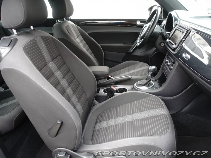 Volkswagen Beetle 2.0 TSI 2012