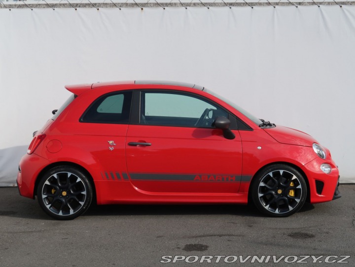 Fiat 500 Abarth 695 2016