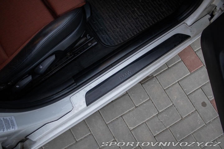BMW 1 120d, 130kW, 5d // AJ NA 2008