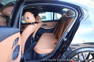 BMW 3 330i M 2024
